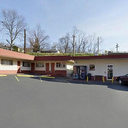 Country Hearth Inn-Hannibal Exterior photo